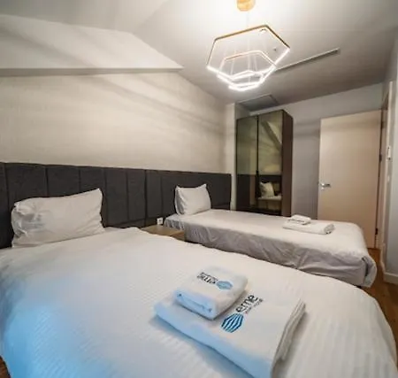 דירה Three Bedroom Flat With Gym Petek 127 איסטמבול