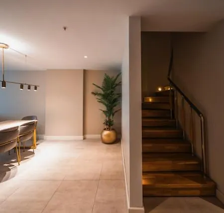 Three Bedroom Flat With Gym Petek 127 *
